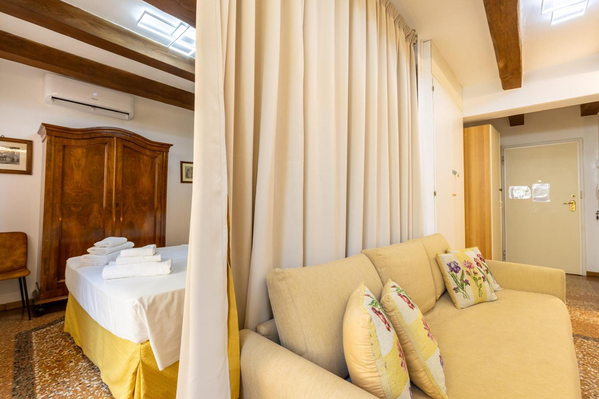Frassinago Suites-Bolognarooms Екстер'єр фото